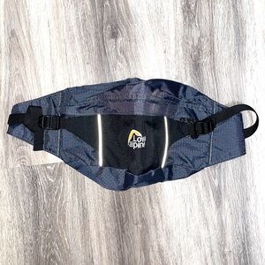 Lowe Alpine Fanny pack waist pack travel bag money belt adjustable unisex